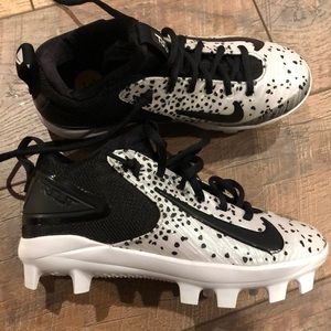 New Nike Mike Trout youth baseball cleats.  Sz 3